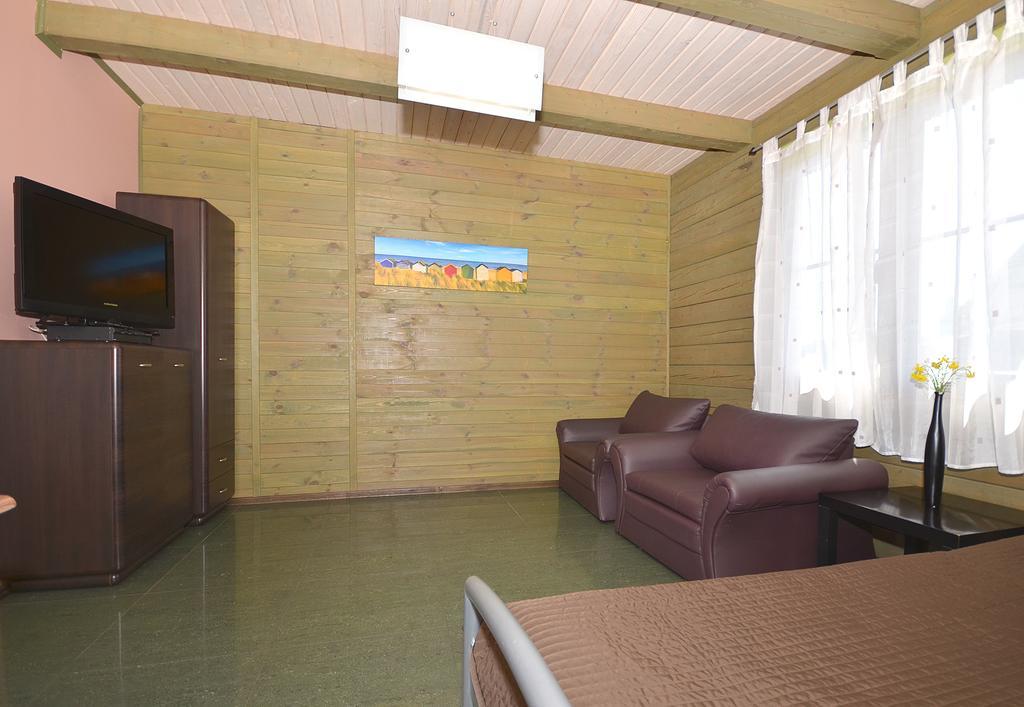 Hotel Pod Strzecha Ujście-Darłowskie Exterior foto